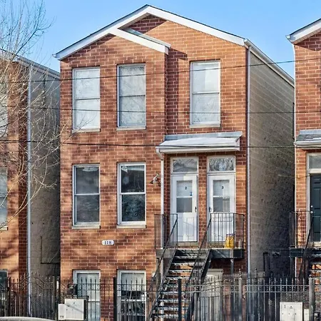 2-Bed 2-Bath Apt - Close To Uc W/ Free Parking Chicago Exterior photo