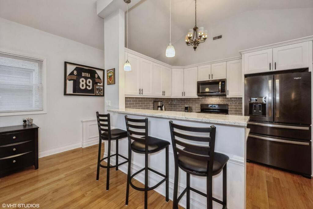 2-bed 2-bath - Close To Uc W/ Free Parking Apartment