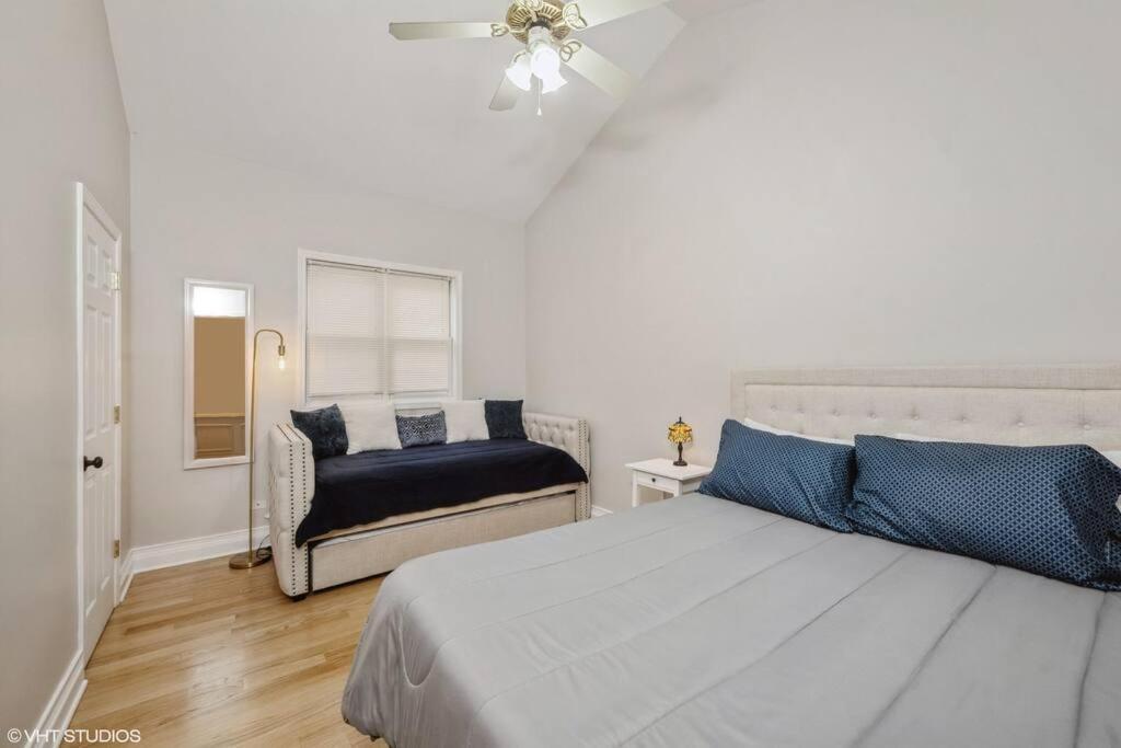 Apartment 2-bed 2-bath - Close To Uc W/ Free Parking